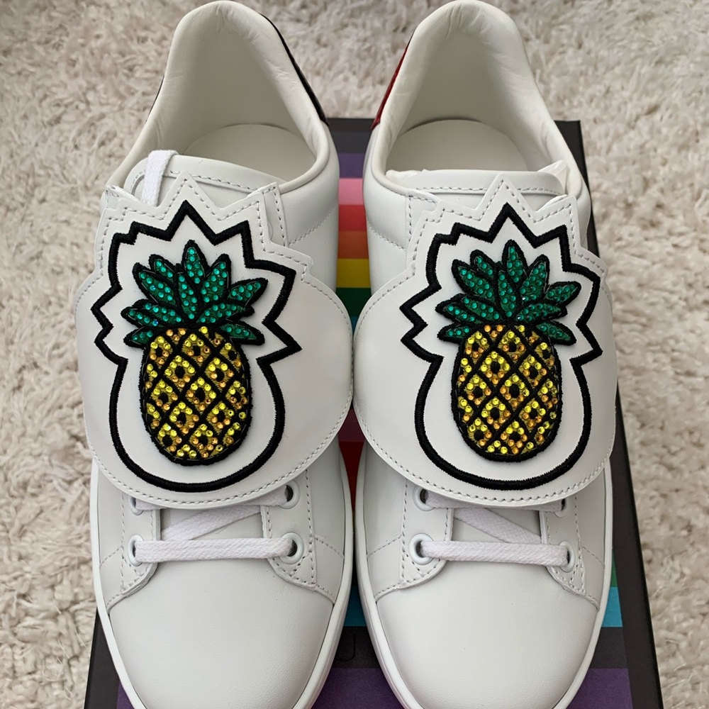 *NIB* AUTHENTIC GUCCI ACE SNEAKERS